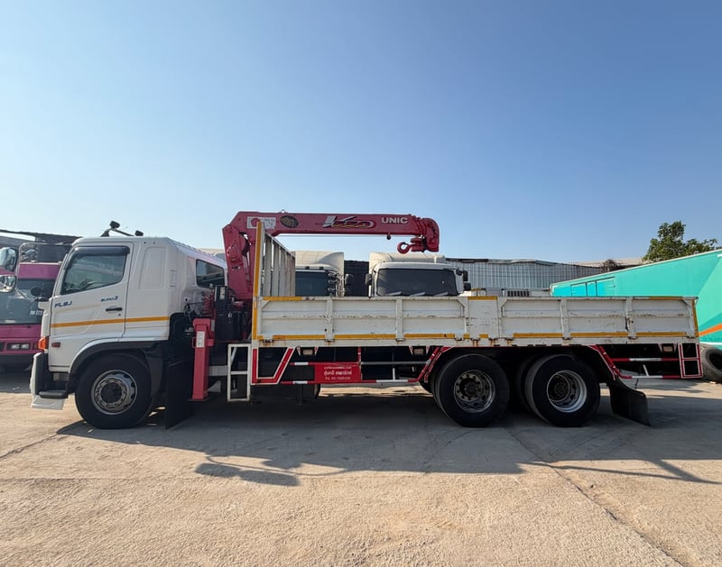 10ล้อติดเครน HINO FL 260แรงปี2563เครนยูนิค 5ตัน พร้อมใช้งาน