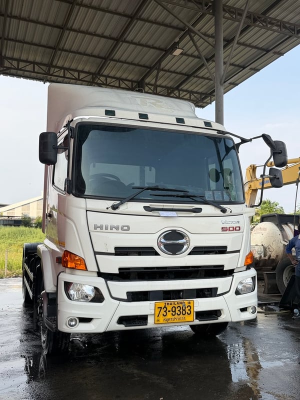 HINO FG 260แรงม้า รถบรรทุก 6ล้อ หัวลาก เฉพาะหัว ปี2565