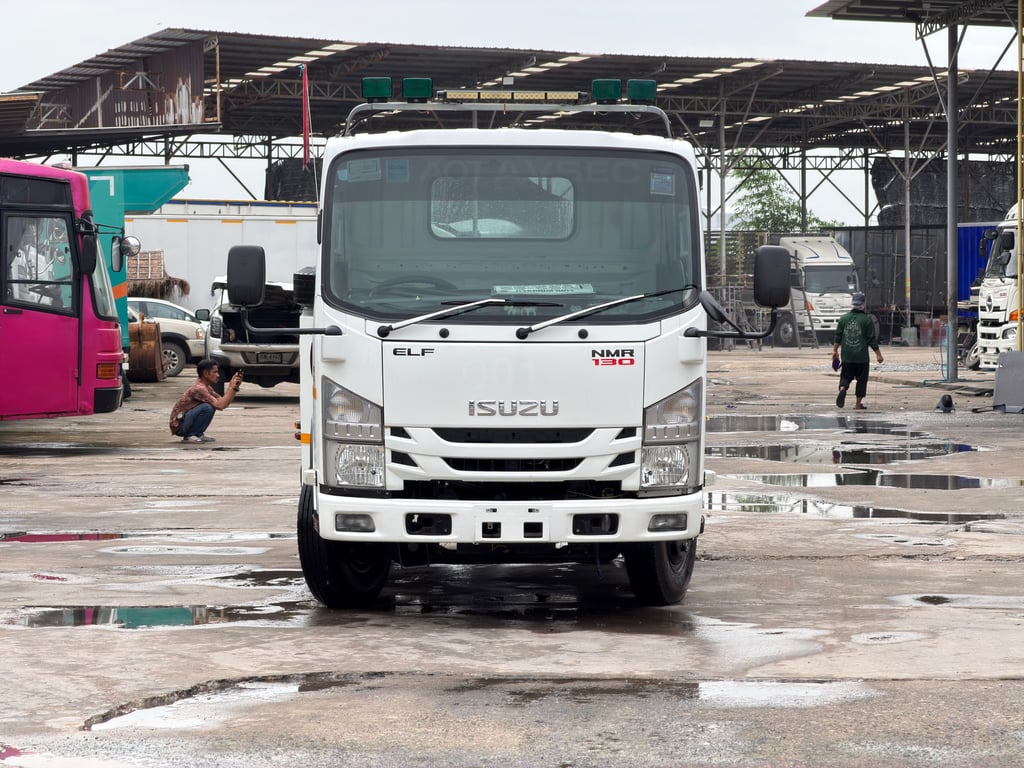 รถยก ISUZU  NMR 130 แรงม้า ปี2564 พร้อมใช้งาน