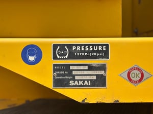 รถบดสั่นสะเทือน SAKAI สองเพลา สองเปลือก