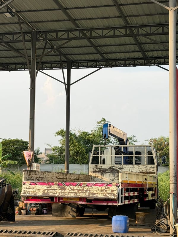 6ล้อติดเครน TADANO 3ตัน ISUZU FRR210 แรง ปี60 6ล้อติดเครน TADANO 3ตัน ISUZU FRR210 แรง ปี60