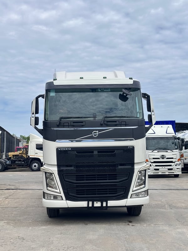 VOLVO FH 440แรงม้า รถบรรทุก หัวลาก 10ล้อ หัวลาก เฉพาะหัว ปี2560