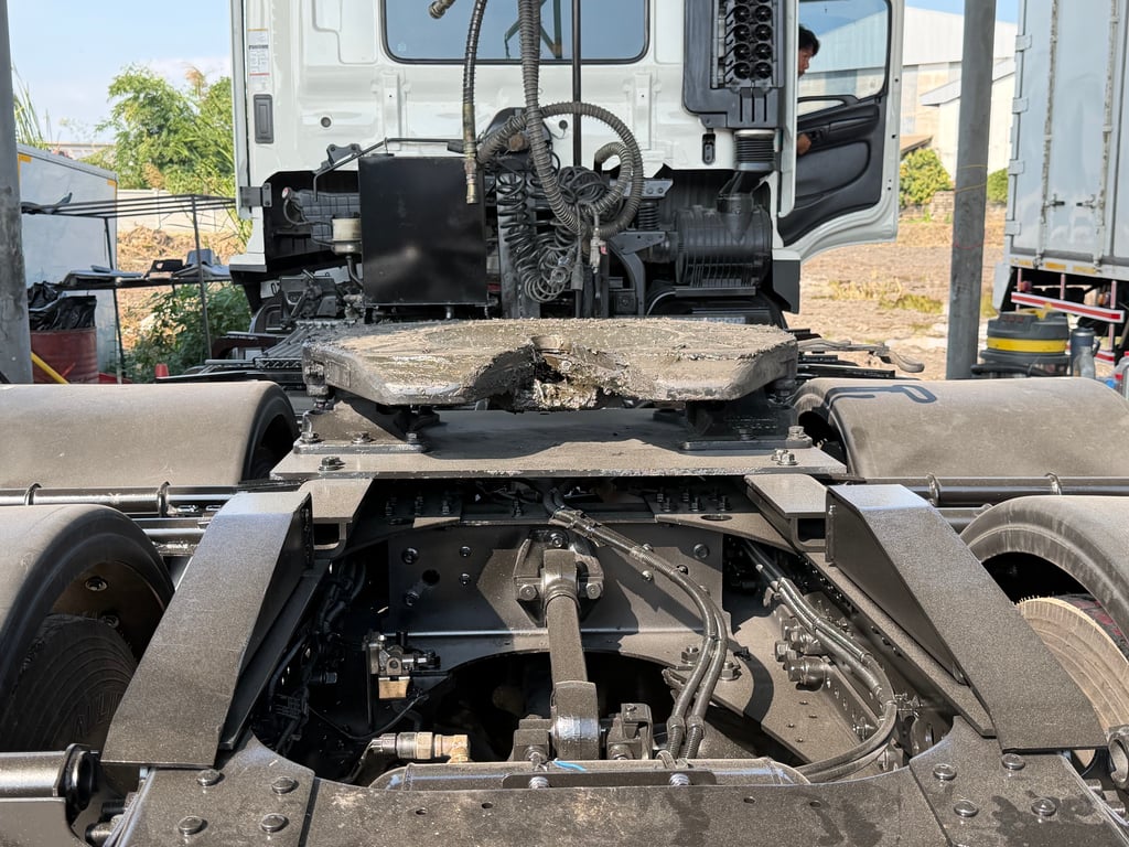 หัวลากHINO VICTOR344แรงม้ามีระบบดั้ม ยางใหม่พร้อมใช้งาน