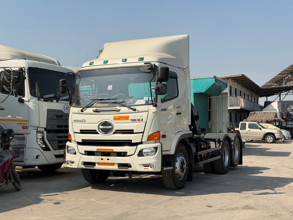 หัวลากเพลายก HINO VICTOR 260แรง ปี2565 สภาพดีมาก