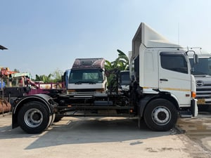 หัวลาก 6 ล้อ Hino victor 260 hp. สวยเดิม ห้างแท้✔️ หัวลาก 6 ล้อ Hino victor 260 hp. สวยเดิม ห้างแท้✔️