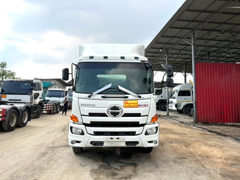 หัวลาก6ล้อ HINO VICTOR 260แรง ปี2561 รถห้างแท้ ไมล์