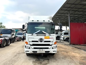 หัวลาก6ล้อ HINO VICTOR 260แรง ปี2561 รถห้างแท้ ไมล์