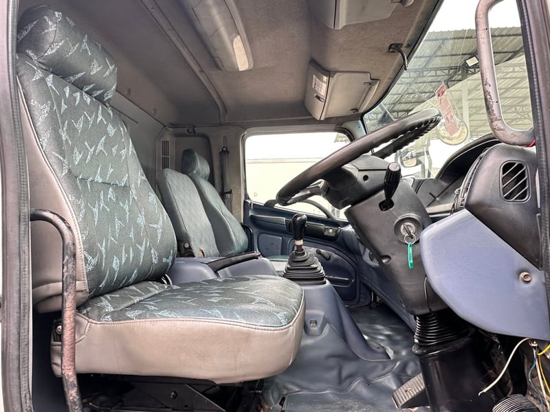 10ล้อhino 212แรงม้า ปี2553 ยาว7.50เมตร ขายสดตามสภาพ 10ล้อhino 212แรงม้า ปี2553 ยาว7.50เมตร ขายสดตามสภาพ