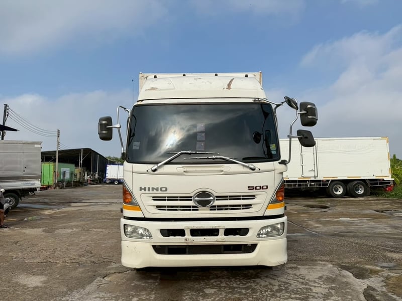 6ล้อก๊าซ HINO FG ปี57 คอกสูงสวยพร้อมใช้งานเอกสารพร้อมโอน