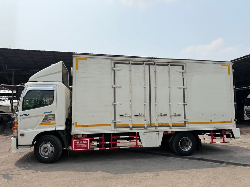 6ล้อHINO FC9J 175แรงม้า ปี2563 ตู้4บาน พร้อมใช้งาน 6ล้อHINO FC9J 175แรงม้า ปี2563 ตู้4บาน พร้อมใช้งาน