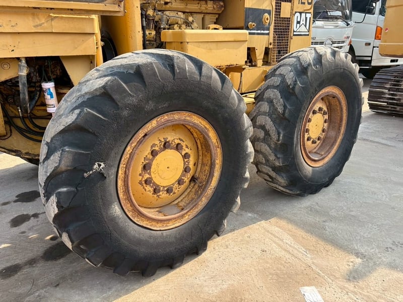 รถเกรดCAT 12G มีเล่มทะเบียน พร้อมโอน