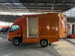 HINO XZU 136แรงม้า รถบรรทุก 4ล้อ ตู้แห้ง ปี2564 พร้อมใช้งาน