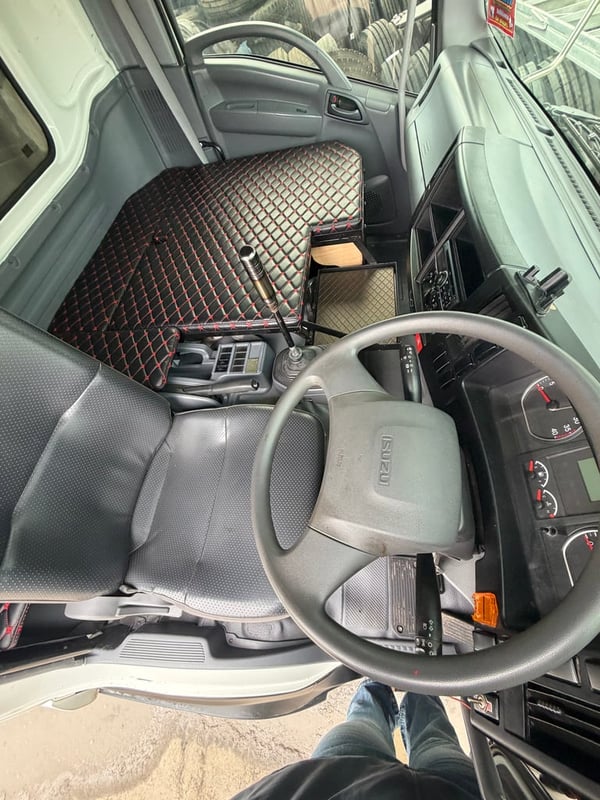รถคอกหมู ISUZU FRR 210แรง ปี65 ยาว 6.60เมตรมีลิฟท์ท้าย พร้อมใช้งาน