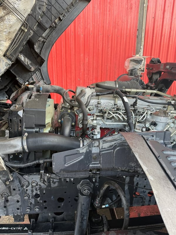 HINO FG 260แรงม้า รถบรรทุก 6ล้อ หัวลาก เฉพาะหัว ปี2565