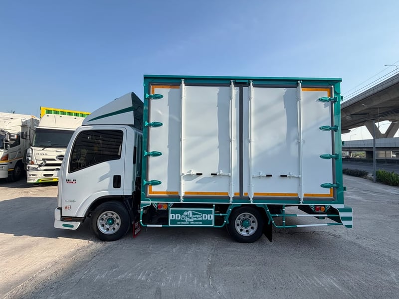 4ล้อไม่ติดเวลา ISUZU NLR 130แรง ปี2565 พร้อมใช้งาน