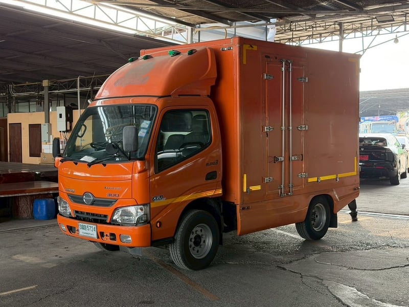 HINO XZU 136แรงม้า รถบรรทุก 4ล้อ ตู้แห้ง ปี2564 พร้อมใช้งาน