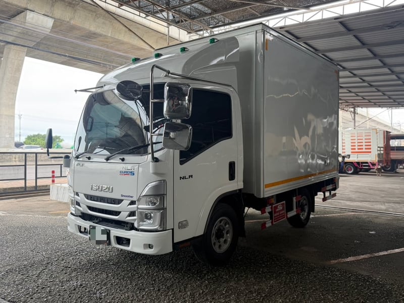 4ล้อจัมโบ้ ISUZU NLR ยูโร5 เกียร์ออโต้ ปี2568 พร้อมใช้งาน