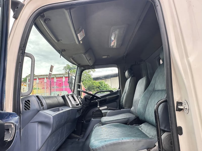 10ล้อhino 212แรงม้า ปี2553 ยาว7.50เมตร ขายสดตามสภาพ 10ล้อhino 212แรงม้า ปี2553 ยาว7.50เมตร ขายสดตามสภาพ