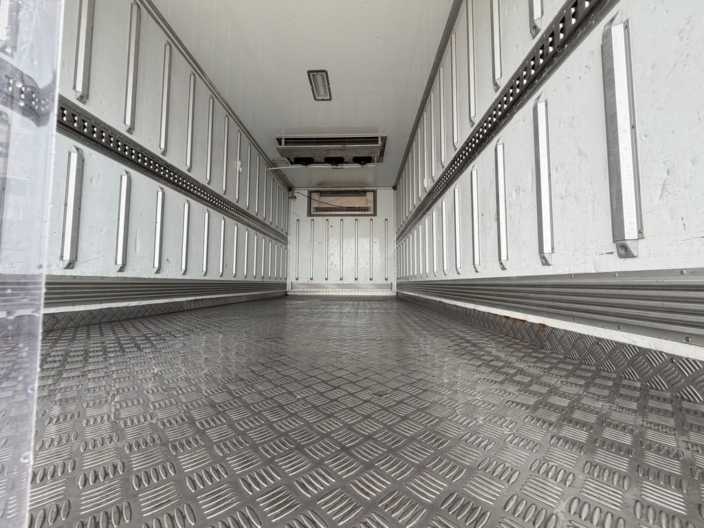 รถตู้เย็น HINO FC 175แรงม้าปี63 พื้นสแตนเลส แอร์ของมิสซูบิชิ