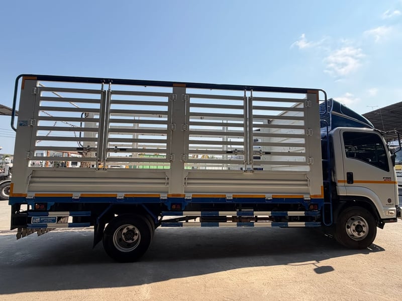 6ล้อคอกสูง ISUZU FRR 210แรงม้า ปี2564 พร้อมใช้งาน