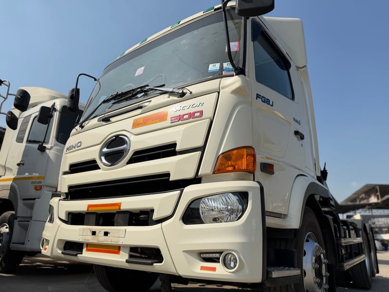 หัวลากเพลายก HINO VICTOR 260แรง ปี2565 สภาพดีมาก