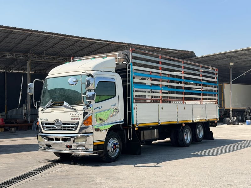 รถ10ล้อคอกสูง Hino FC 175แรงม้า  ถุงลม เพลาเดียว 