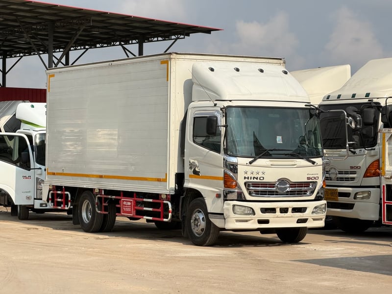 6ล้อHINO FC9J 175แรงม้า ปี2563 ตู้4บาน พร้อมใช้งาน