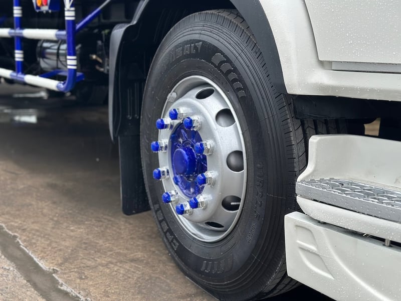 HINO FL 260แรงม้า รถบรรทุก 10ล้อ ตู้แห้ง ปี2016