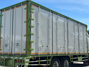 10ล้อHINO FG 240แรงม้า รถบรรทุกตู้แห้ง ปี2018 10ล้อHINO FG 240แรงม้า รถบรรทุกตู้แห้ง ปี2018