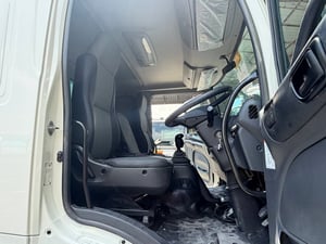 HINO FL 260แรงม้า รถบรรทุก 10ล้อ ตู้แห้ง ปี2560 พร้อมใช้งาน