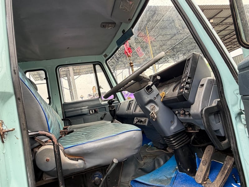 10ล้อท้ายลาด ISUZU FXZ 240แรงม้า พร้อมใช้งาน