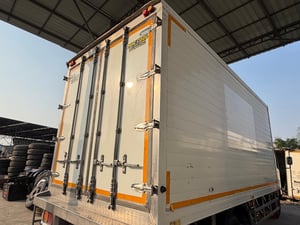 รถตู้เย็น ISUZU NPR 150 แรงม้า แอร์MPC  พร้อมใช้งาน