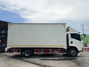ISUZU FRR 190แรงม้า รถบรรทุก 6ล้อ ตู้แห้ง ปี2065