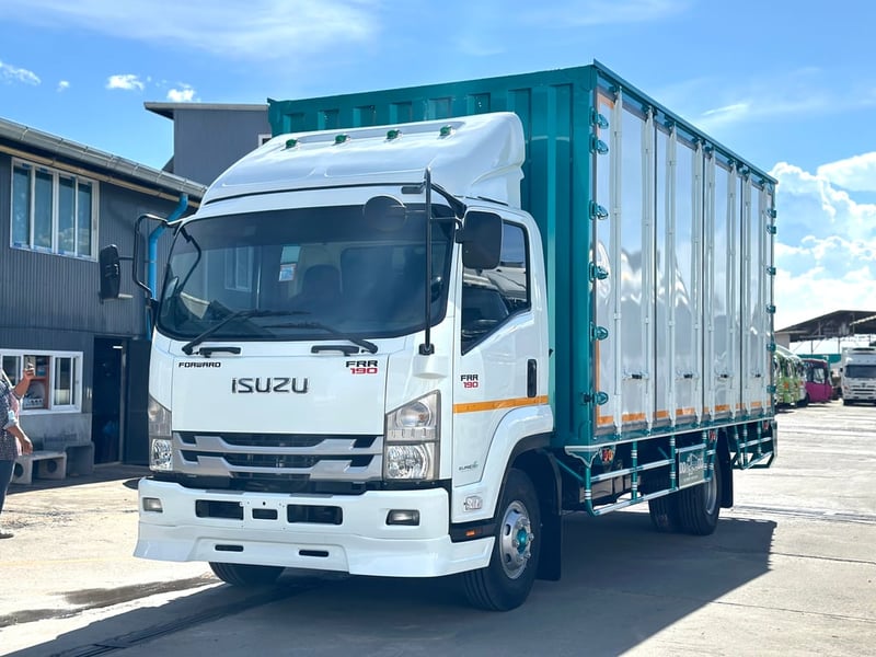 ISUZU FRR 190แรงม้า รถบรรทุก 6ล้อ ตู้แห้ง ปี2562
