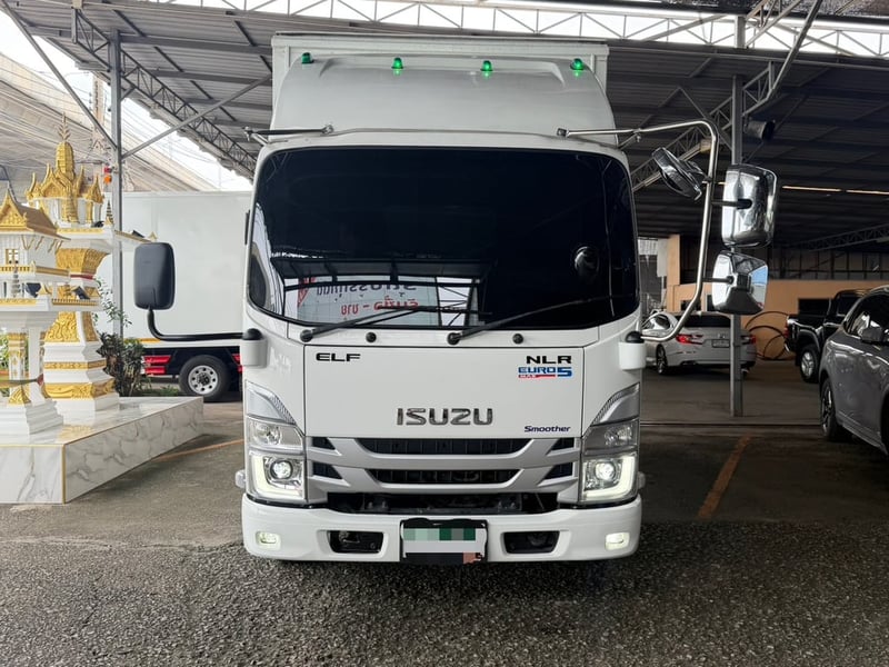4ล้อจัมโบ้ ISUZU NLR ยูโร5 เกียร์ออโต้ ปี2568 พร้อมใช้งาน