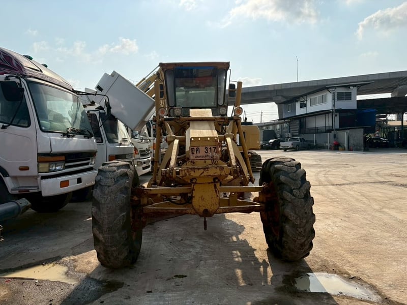 รถเกรดCAT 12G มีเล่มทะเบียน พร้อมโอน