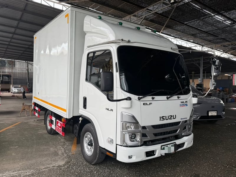 4ล้อจัมโบ้ ISUZU NLR ยูโร5 เกียร์ออโต้ ปี2568 พร้อมใช้งาน