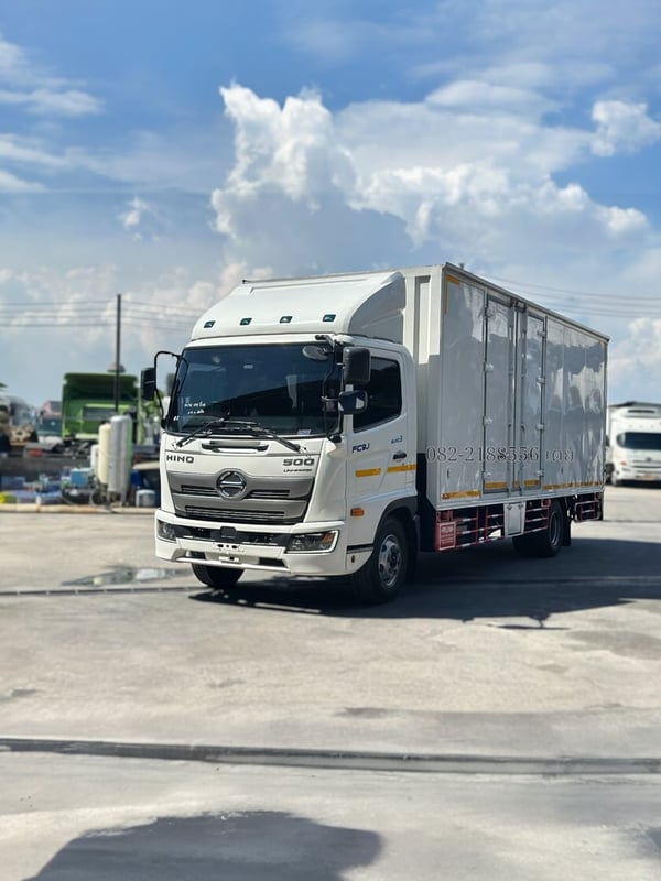 6ล้อHINO FC9J 175แรง ปี2565 ตู้แห้งมีลิฟท์ท้าย