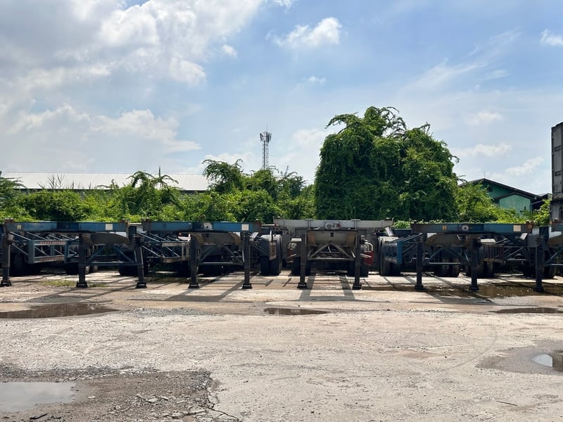 หางก้างปลา2เพลา   ยางและกระทะเรเดียล