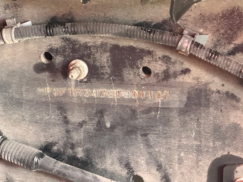 ISUZU FTR 240แรงม้า รถบรรทุก 6ล้อ ตู้แห้ง ปี2560