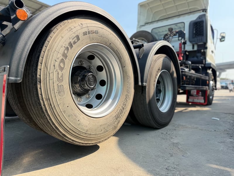 หัวลากเพลายก HINO VICTOR 260แรง ปี2565 สภาพดีมาก