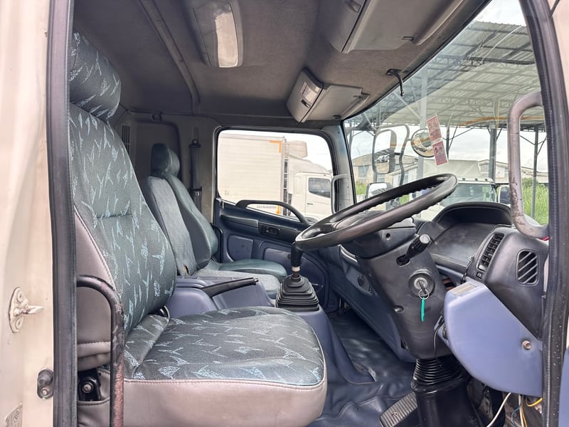 10ล้อhino 212แรงม้า ปี2553 ยาว7.50เมตร ขายสดตามสภาพ 10ล้อhino 212แรงม้า ปี2553 ยาว7.50เมตร ขายสดตามสภาพ