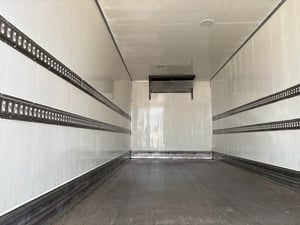 รถตู้เย็น HINO VICTOR 240แรง แอร์เทอร์โมคิง ตู้ช.ทวี มีลิฟต์ท้ายรถพร้อมใช้งาน