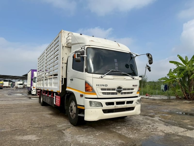 6ล้อก๊าซ HINO FG ปี57 คอกสูงสวยพร้อมใช้งานเอกสารพร้อมโอน