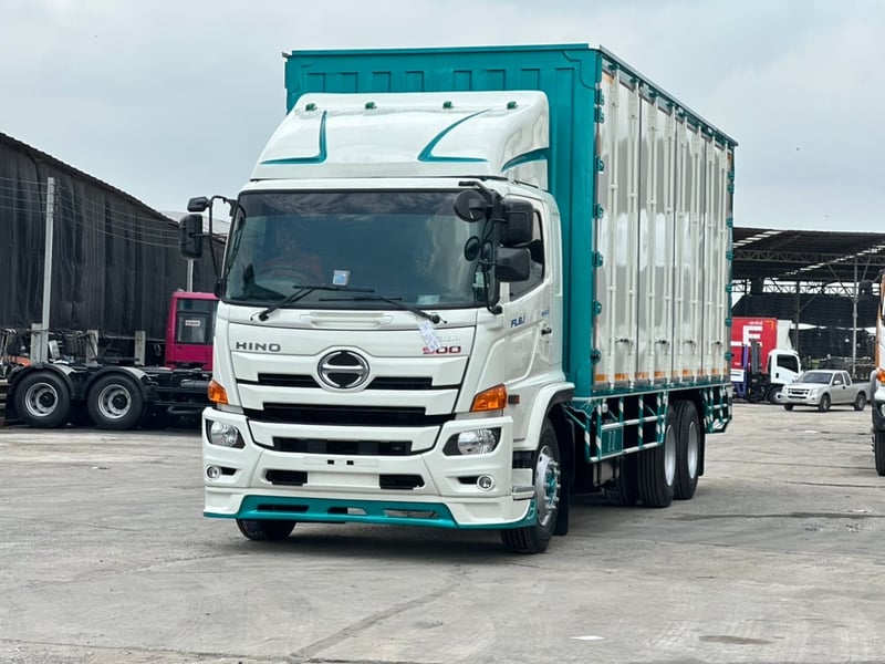 10ล้อhino FL 260แรงม้า ปี2560 ตู้ต่อใหม่ 7.7เมตร 