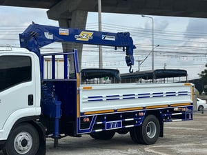ISUZU FRR 210แรงม้า รถบรรทุก 6ล้อ กระบะเหล็กติดเครน ปี2013