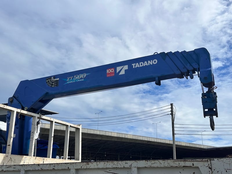 ISUZU FTR 240แรงม้า รถบรรทุก 6ล้อ กระบะเหล็กติดเครน ปี2019