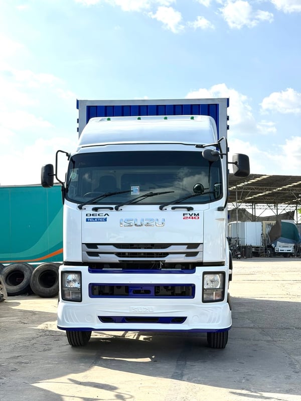 10ล้อISUZU FVM 240แรง ปี2564 ตู้ต่อใหม่ยางใหม่ทุกเส้น 10ล้อISUZU FVM 240แรง ปี2564 ตู้ต่อใหม่ยางใหม่ทุกเส้น