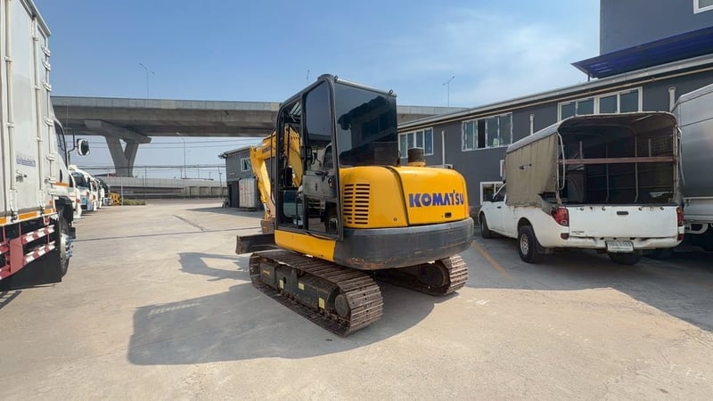 แมคโคร KOMATSU PC58-8 มีใบแจ้งจำหน่าย 