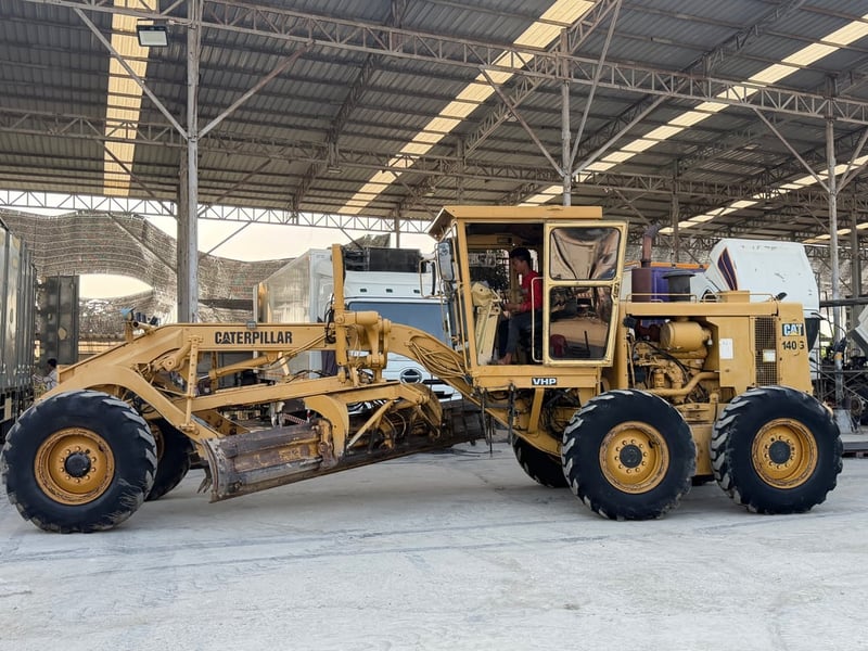 รถเกรด 140G พร้อมใช้งาน รถเกรด 140G พร้อมใช้งาน